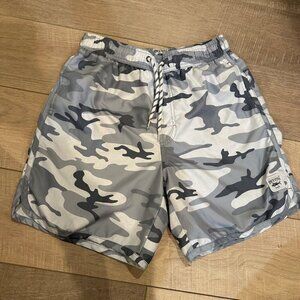 SPICY TUNA MENS GRAY CAMO SWIM TRUNKS SMALL